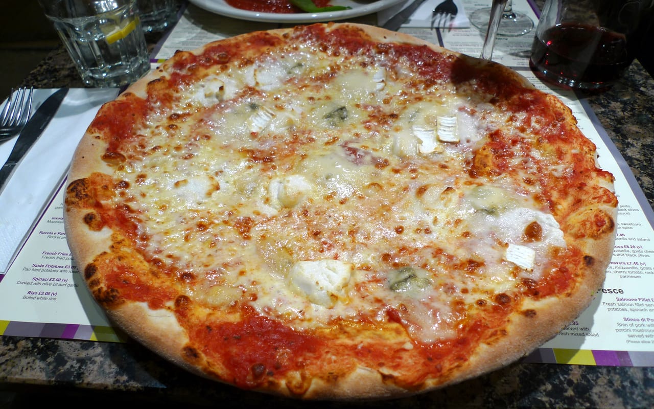 Foto von Pizza Quattro Formaggi (3 von 3)